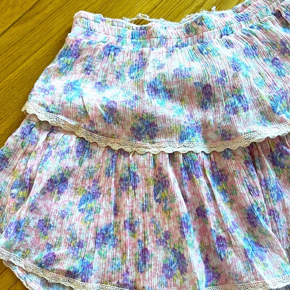 LoveShackFancy printed skirt amazing condition - Picture 3 of 3